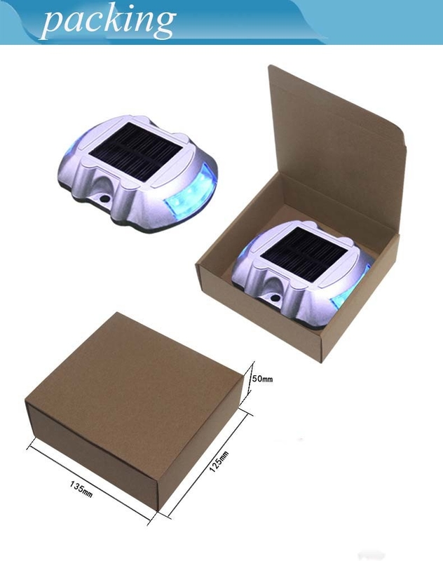 Prenda impermeable IP68 dos pernos prisioneros reflexivos del camino de gato de los marcadores del camino de los modos del ojo del perno prisionero solar del camino