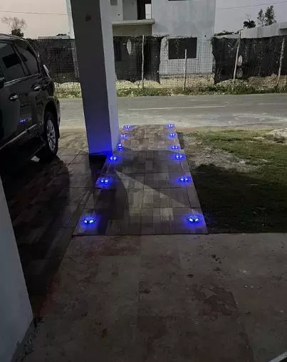 La ronda solar inalámbrica de la luz del muelle de la calzada llevó al marcador al aire libre para la calzada 110*22.5 milímetro