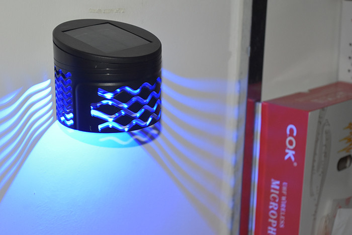 La cerca solar al aire libre Light 250mA de la pared del RGB accionó el jardín decorativo