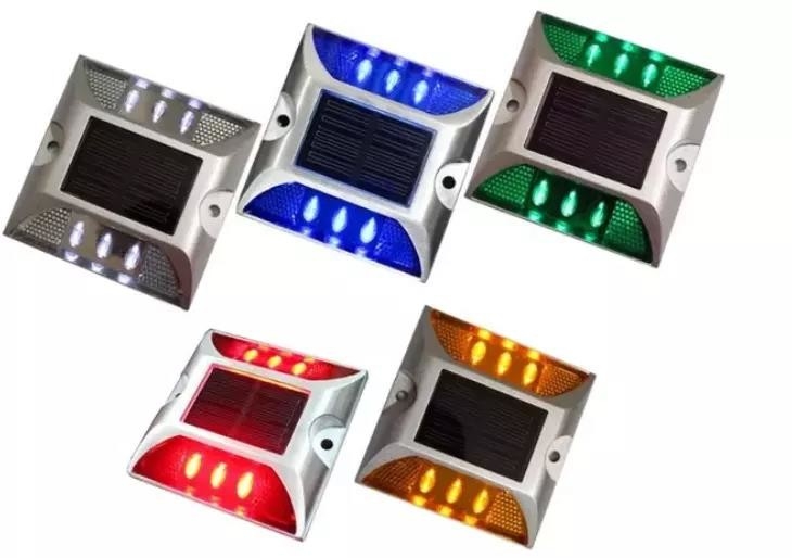 IP68 Reflectores solares de luz de rodillo de silicio policristalino Panel solar 1.2V/600MAH