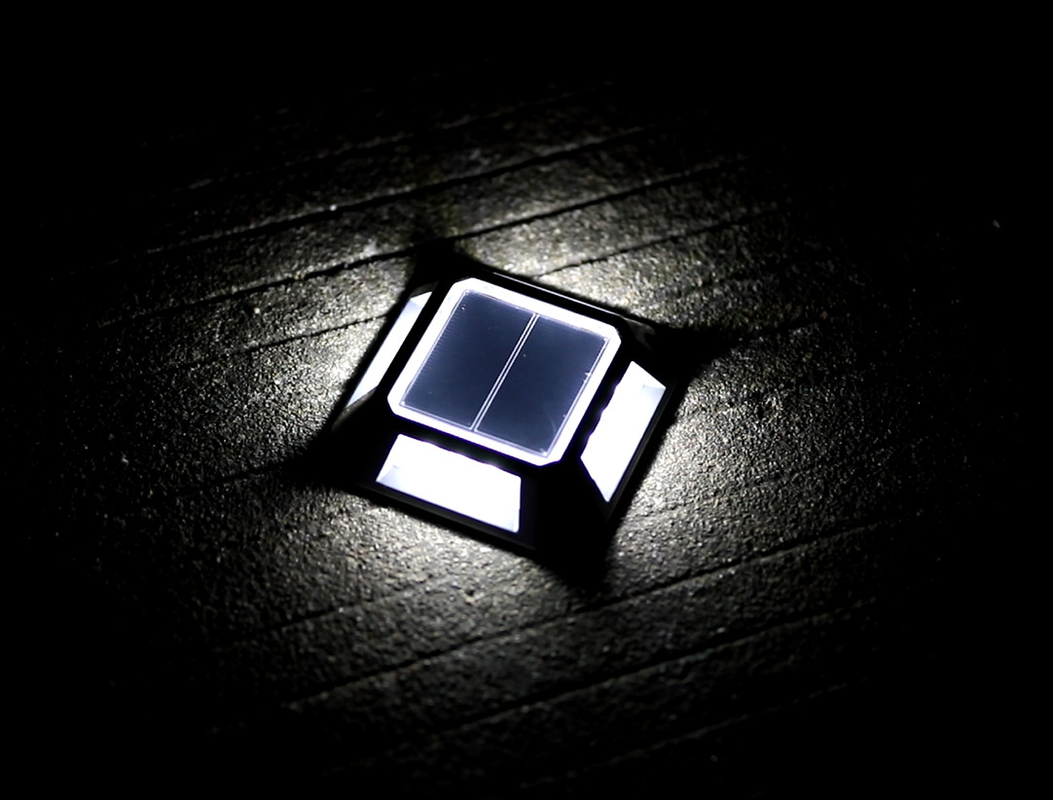 IP67 Seguridad a prueba de agua Iluminación de cubierta solar Fuera escalera escalera Jardín Bajo el suelo Pasillo de acoplamiento