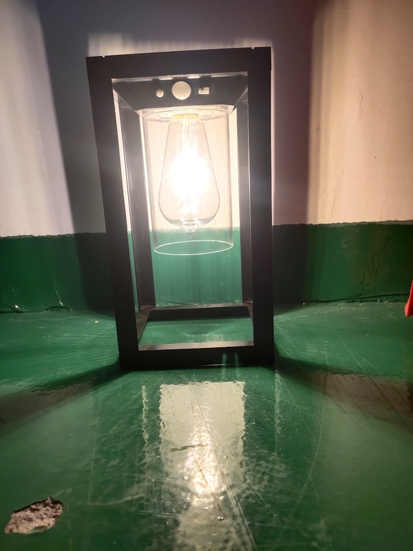 Sensor de movimiento Luz solar de porche Iluminación exterior IP65 Sconce Lámpara de linterna de pared para el patio Puerta de entrada decorativa