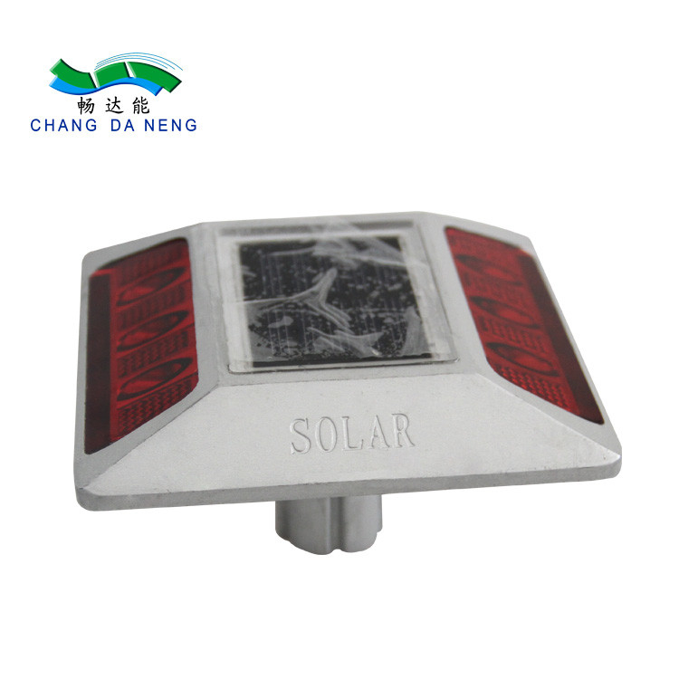 IP68 resistente al agua Solar Spike LED reflector de aluminio fundido Luces de orientación de tráfico vial con pies